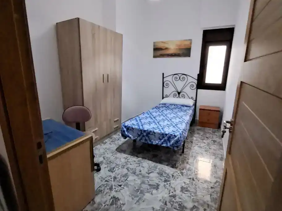 Schlafzimmer von Erdgeschoss zur Miete in Osuna mit Klimaanlage