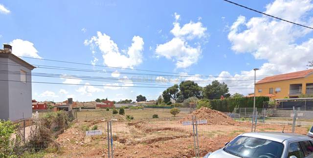 Terreno residencial en Venta en Calle 145, Urbanització Les Masies, Spain, 25 en Moncada