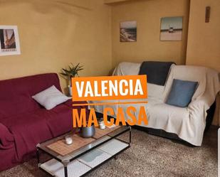 Living room of Flat to rent in  Valencia Capital  with Air Conditioner, Heating and Furnished