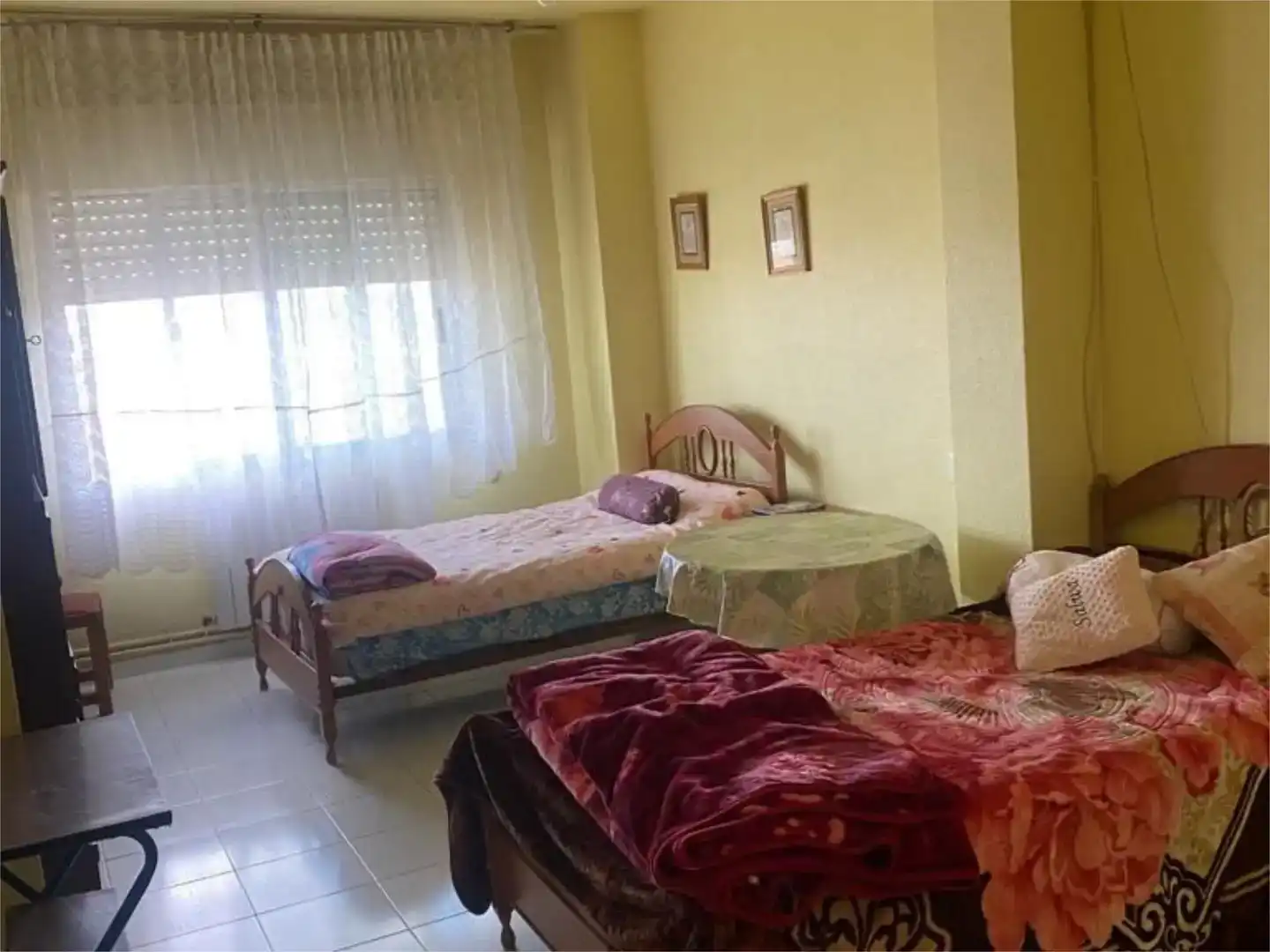 Habitación de Piso en venta en El Provencio   con Amueblado y Balcón