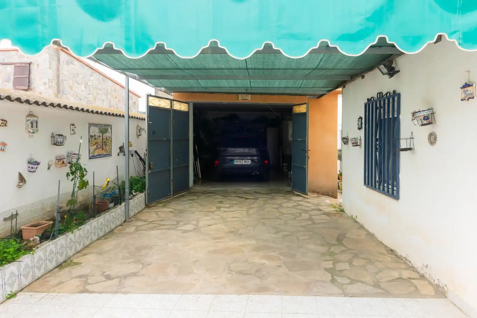 Parking of Houses for sale in Albinyana  with Heating, Balcony and Community pool