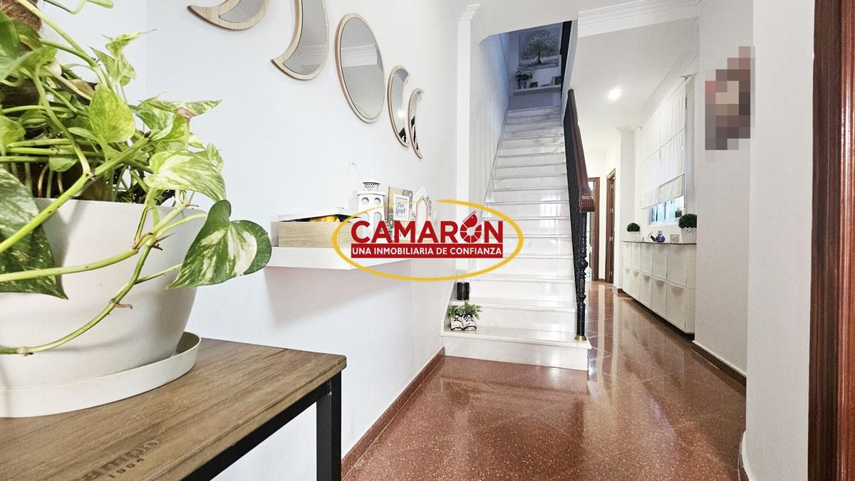 Casa adosada en venda en La Puebla del Río