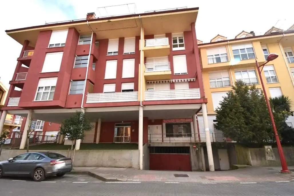 Vista exterior de Piso en venta en Ampuero