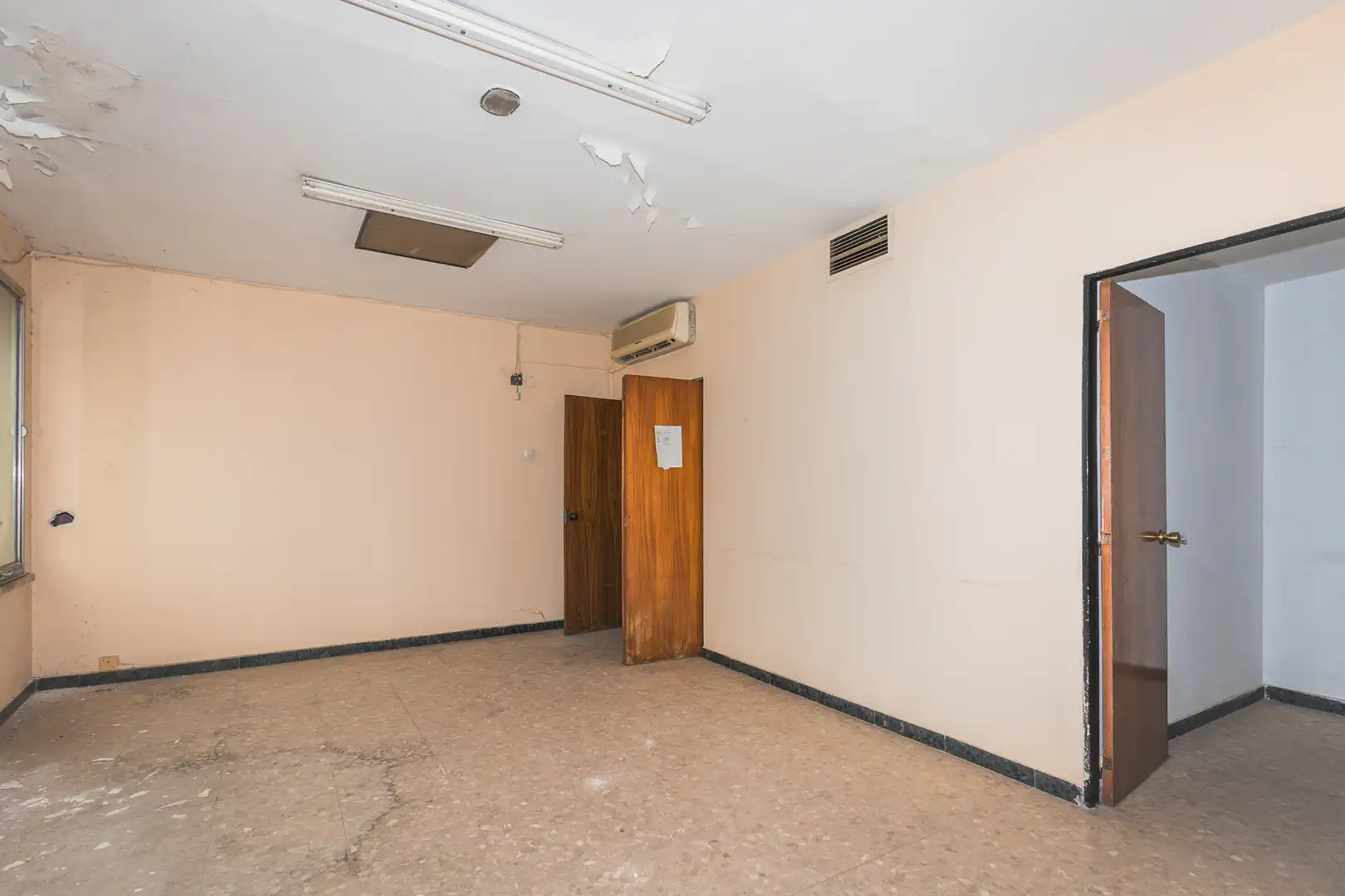 Oficina en venta en C/ Donoso Cortéss, Casco Antiguo