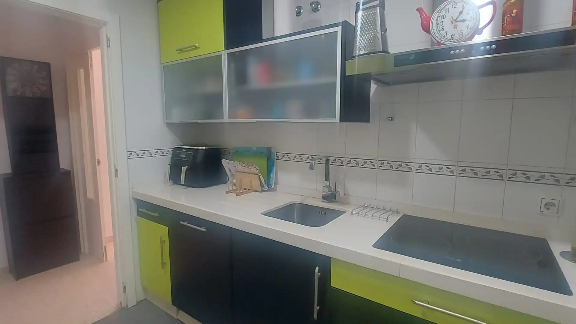 Küche von Wohnung zum Verkauf in La Rinconada mit Klimaanlage, Heizung und Möbliert