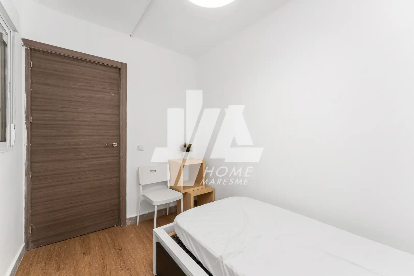 Dormitori de Casa o xalet en venda en Sant Adrià de Besòs amb Aire condicionat, Calefacció i Jardí privat