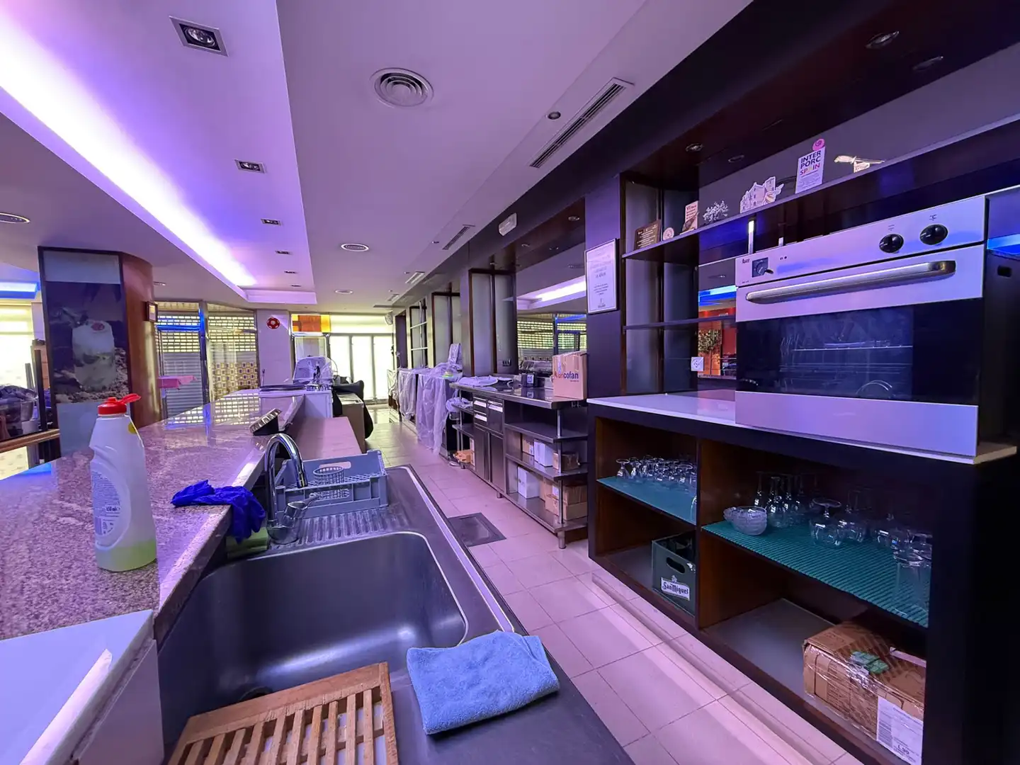 Commercial properties for sale in Socuéllamos  with Air Conditioner, Heating and Furnished