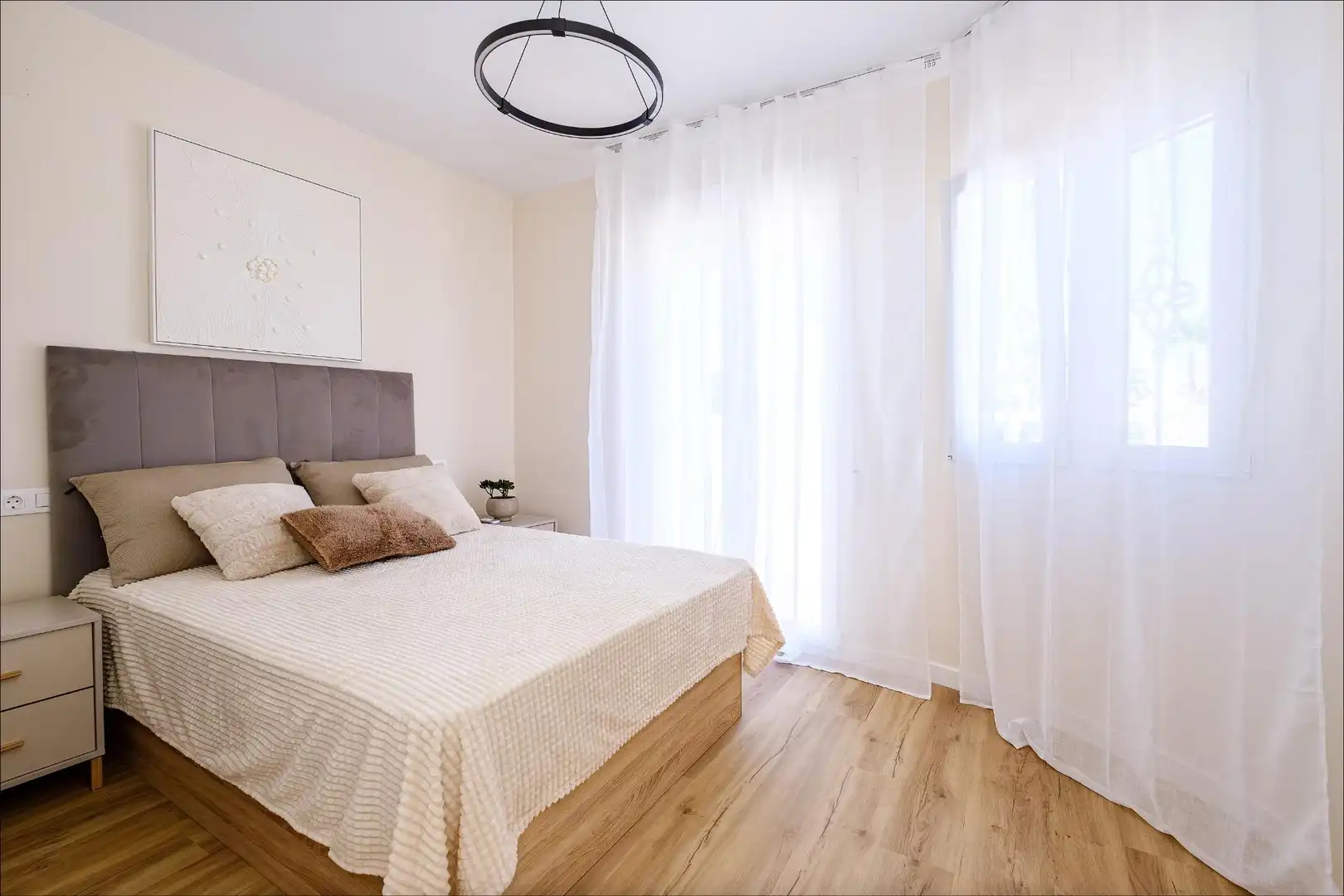 Habitación de Casa adosada en venta en Orihuela con Aire acondicionado, Calefacción y Jardín privado