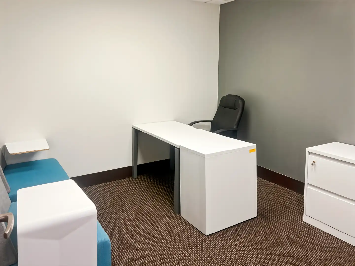 Büro zur Miete in  Valencia Capital mit Klimaanlage, Heizung und Möbliert