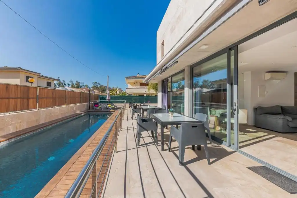 Terrassa de Casa o xalet en venda en Muro amb Aire condicionat, Jardí privat i Terrassa