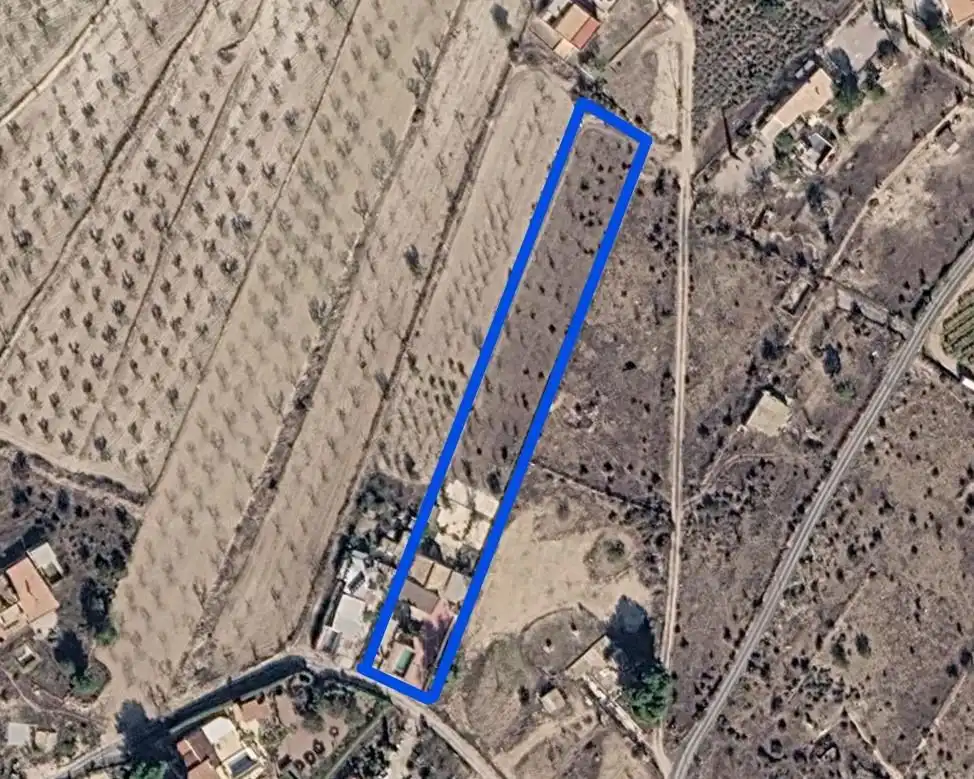 Haus oder Chalet zum Verkauf in Hondón de las Nieves / El Fondó de les Neus mit Privatgarten, Abstellraum und Schwimmbad
