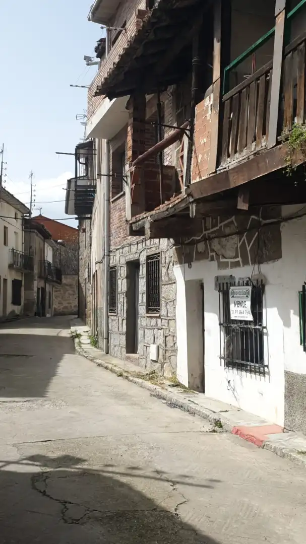 Adossat en venda a Calle Higuera 6