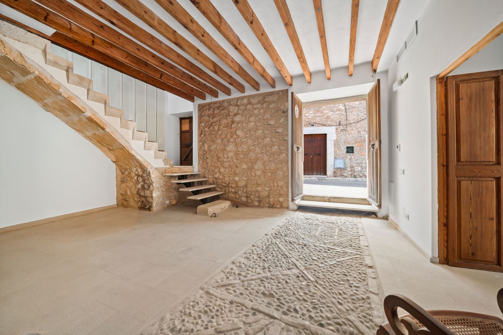 Single-family semi-detached for sale in Selva  with Air Conditioner, Heating and Terrace