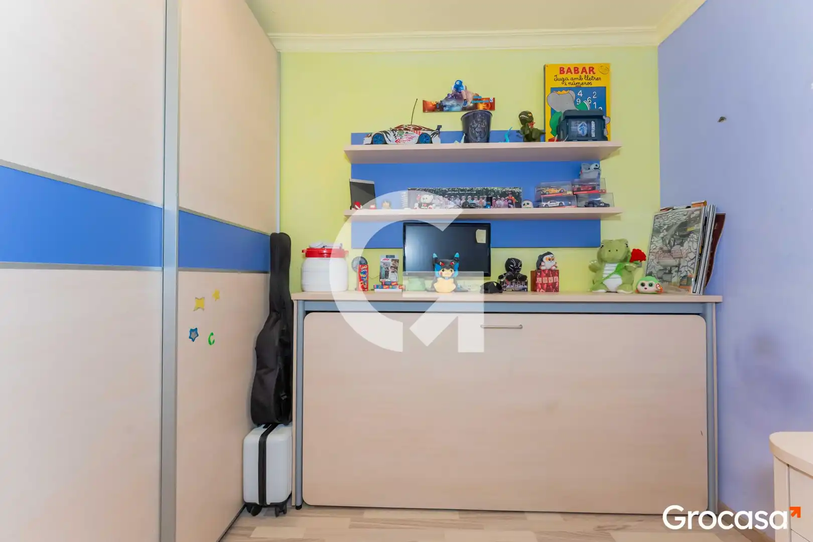 Piso en venta en Cornellà de Llobregat con Aire acondicionado, Calefacción y Terraza