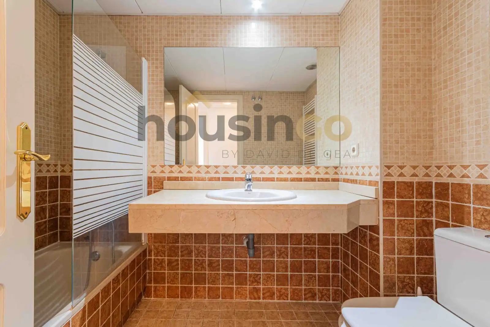 Badezimmer von Wohnung zur Miete in Madrid mit Klimaanlage, Heizung und Abstellraum