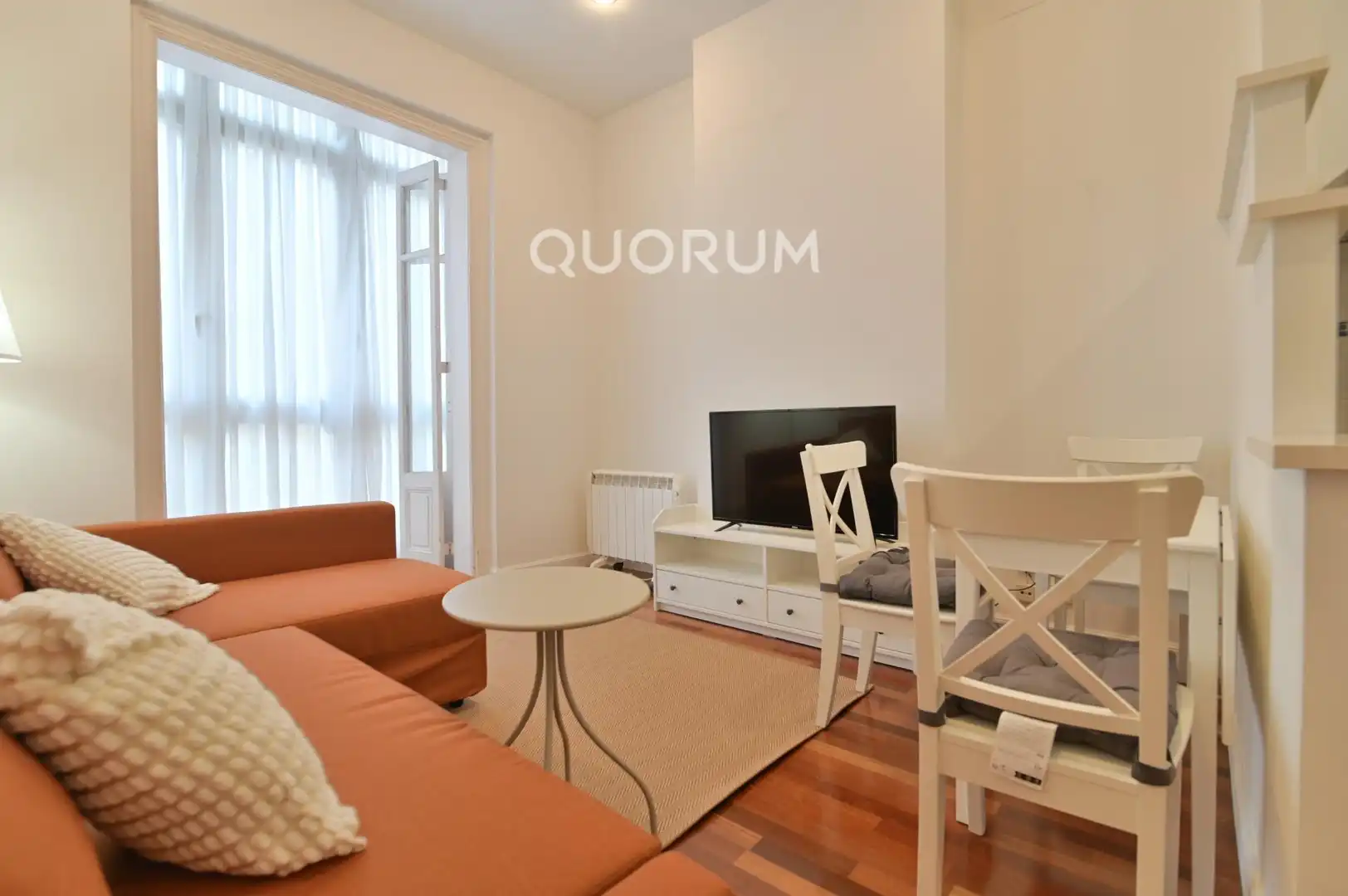 Flat with lift to rent in Calle DIPUTACION, imagen 3