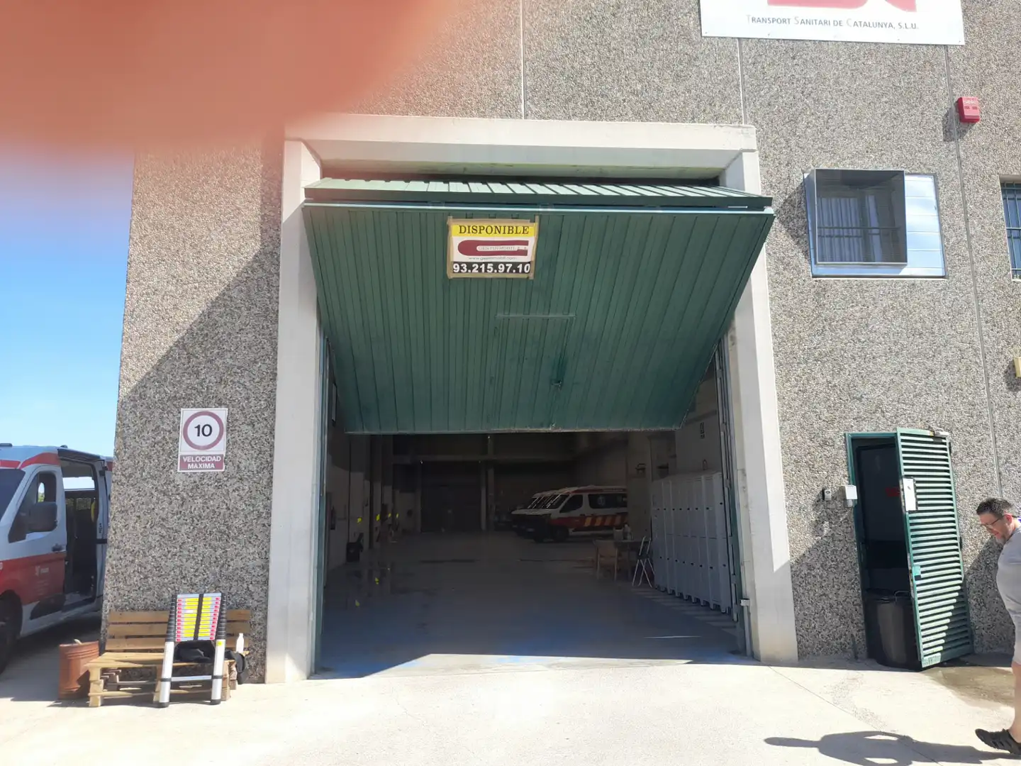 Parking of Industrial buildings for rent in Forallac