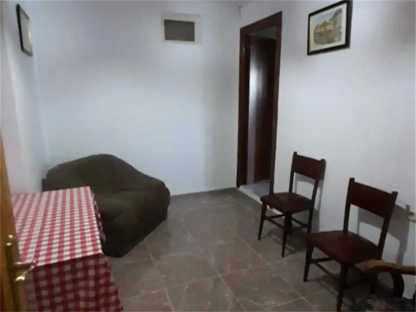 Sala d'estar de Planta baixa en venda en Villanueva de Algaidas amb Aire condicionat, Jardí privat i Traster