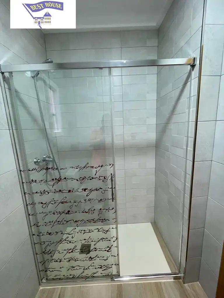 Bathroom of Flat for share in Albacete  with Heating and Balcony