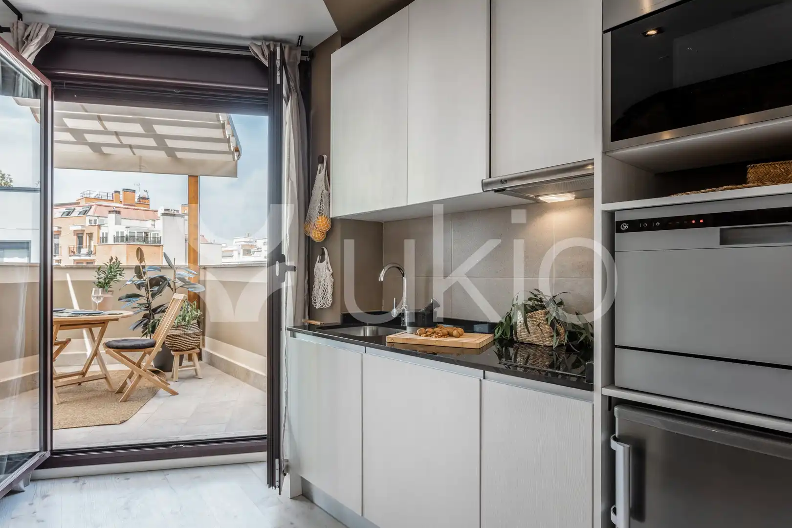 Cocina de Apartamento de alquiler en Madrid con Aire acondicionado, Calefacción y Terraza