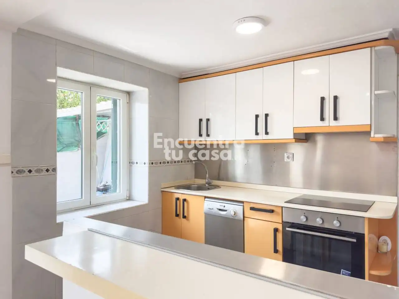 Cocina de Piso en venta en Hondarribia con Calefacción, Terraza y Trastero