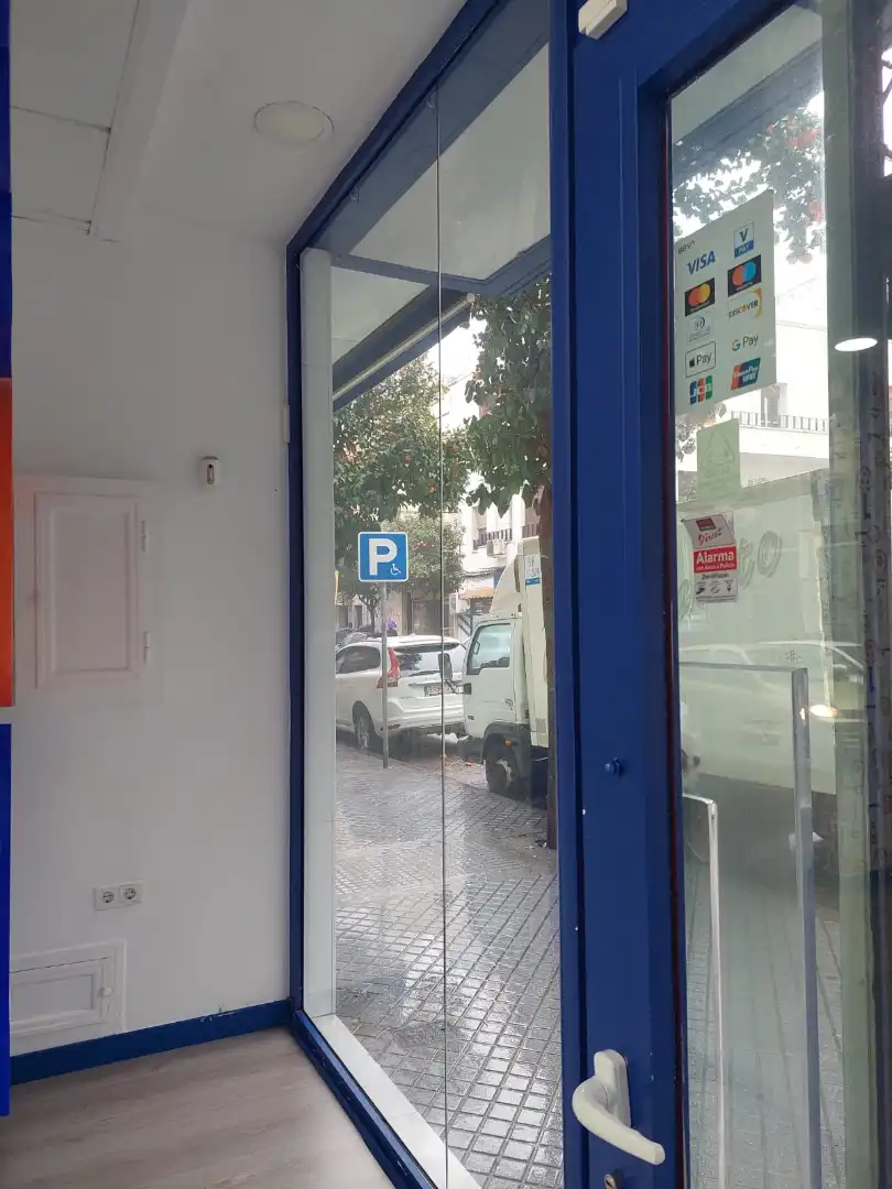 Parking of Commercial properties for rent in Córdoba  with Air Conditioner and Heating