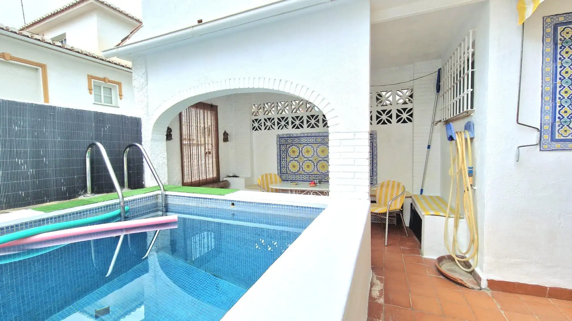 Swimming pool of Detached homes for sale in Benalmádena  with Heating, Terrace and Swimming Pool