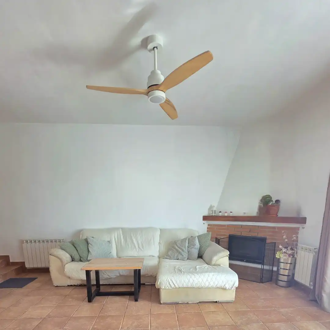 Wohnzimmer von Haus oder Chalet zum Verkauf in Sant Fost de Campsentelles mit Heizung, Privatgarten und Abstellraum