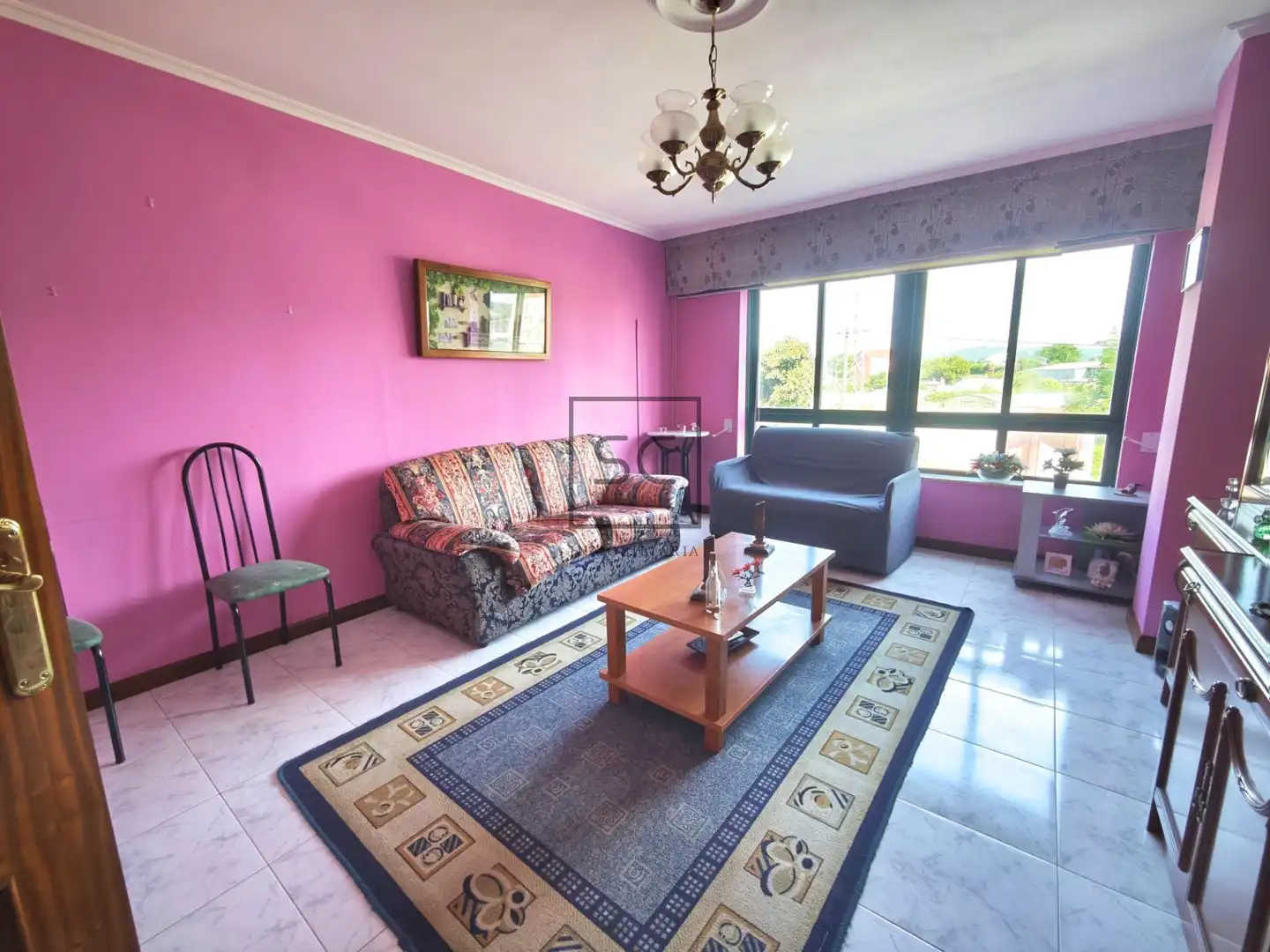 Sala de estar de Piso en venta en Narón con Calefacción, Parquet y Trastero
