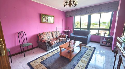 Foto 3 de Piso en venta en Calle Rio Sil, Piñeiros- Freixeiro, Narón