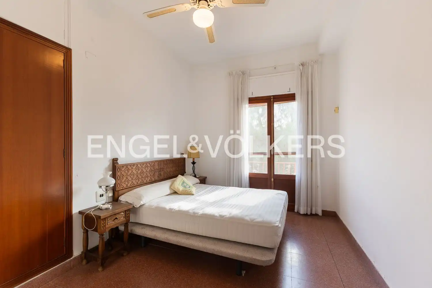 Habitación de Casa o chalet en venta en Paterna con Aire acondicionado, Calefacción y Jardín privado