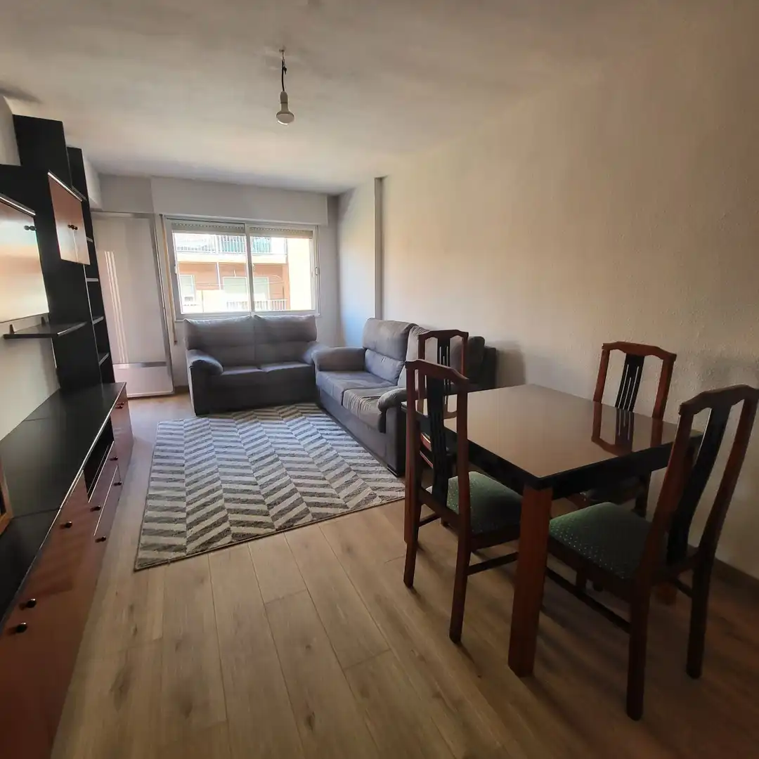 Sala de estar de Piso de alquiler en Ávila con Calefacción, Terraza y Trastero