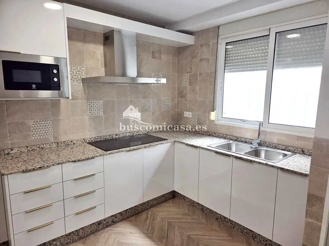 Cuina de Pis per a compartir en Jaén amb Aire condicionat, Calefacció i Parquet