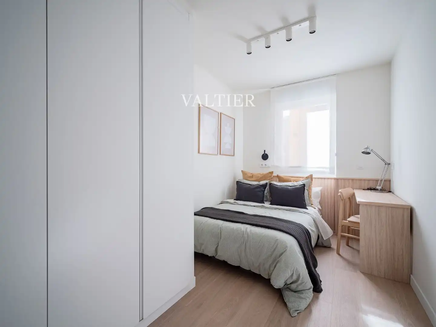 Bedroom of Flat for rent in Madrid  with Terrace and Furnished