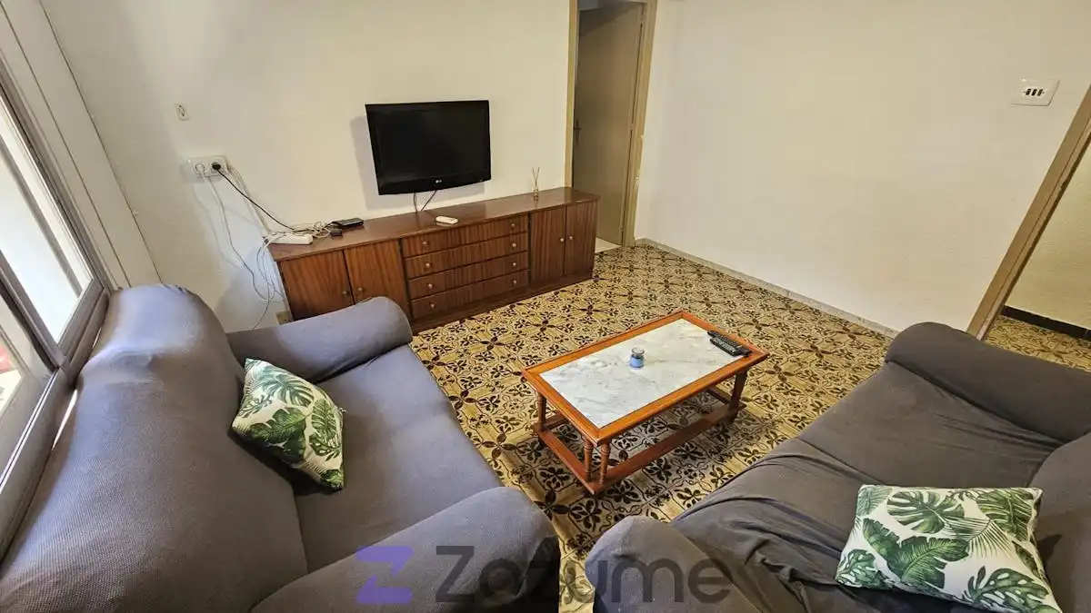 Flat for rent in Calle Pintor Joaquín, San Antón