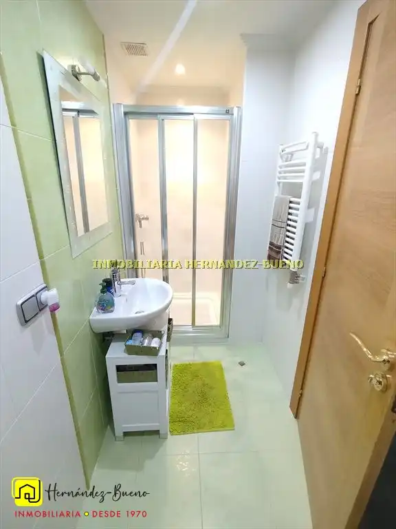 Baño de Casa o chalet en venta en Calvarrasa de Abajo con Calefacción, Jardín privado y Terraza