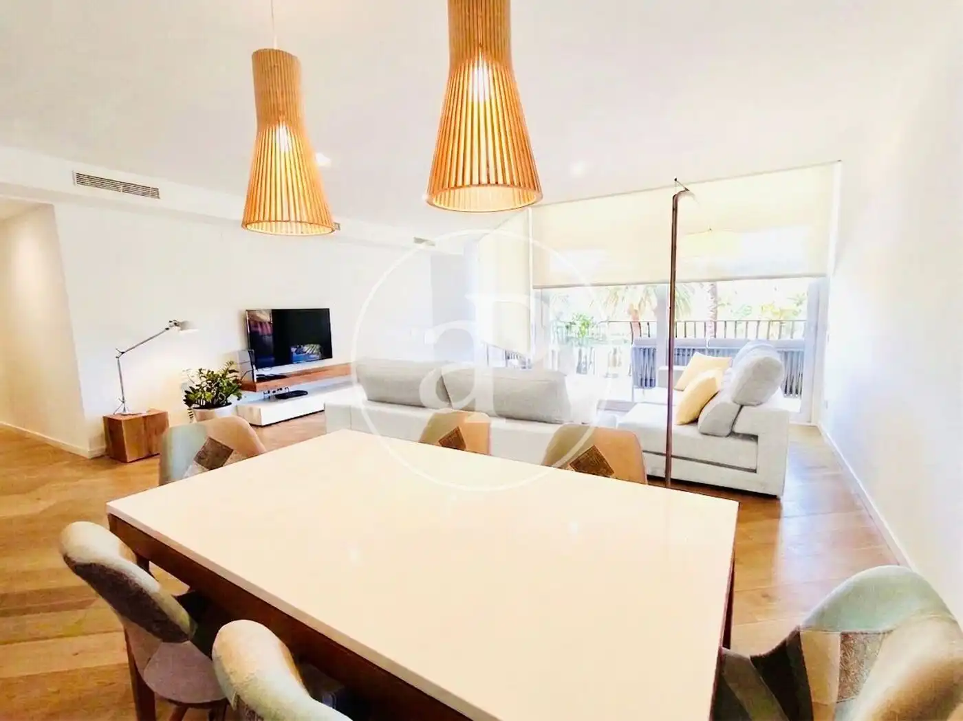 Living room of Flat for rent in Valencia  with Heating, Furnished and Balcony