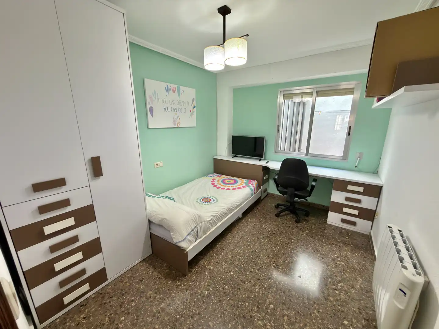 Habitación de Piso de alquiler en Xirivella con Aire acondicionado, Calefacción y Terraza