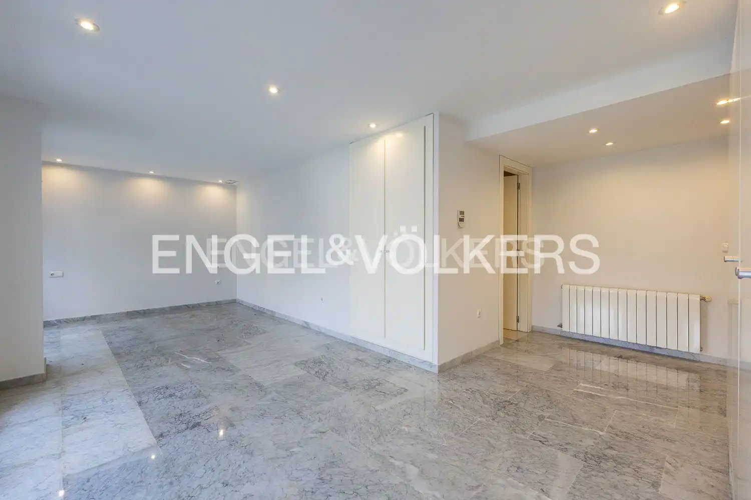 Piso en venta en Valencia con Aire acondicionado, Calefacción y Terraza