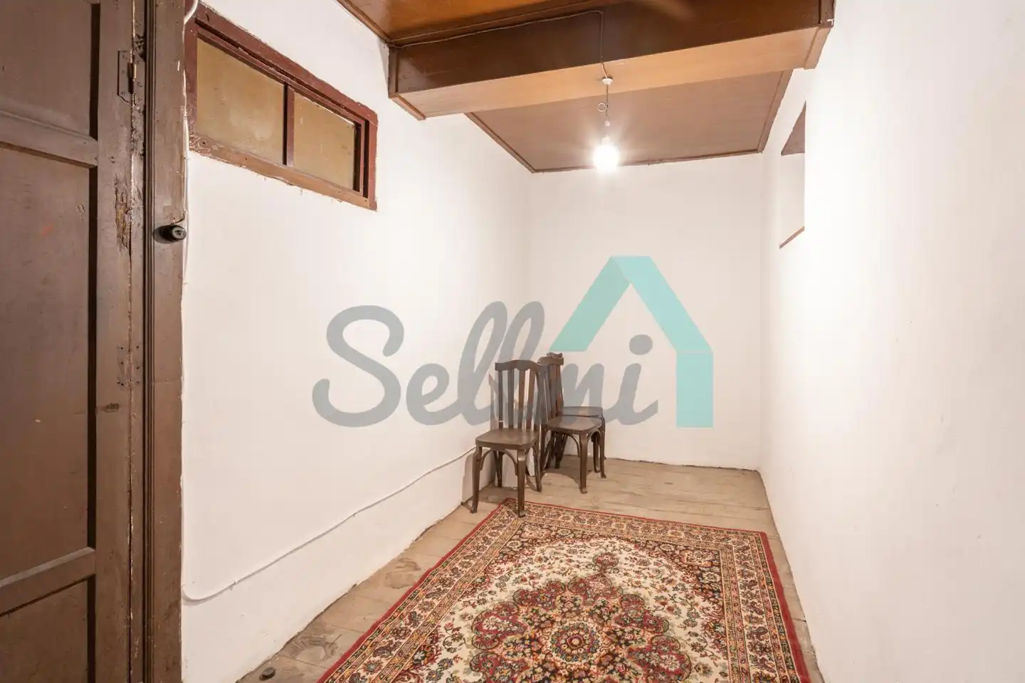 Casa adosada en venta en Quirós con Parquet y Trastero