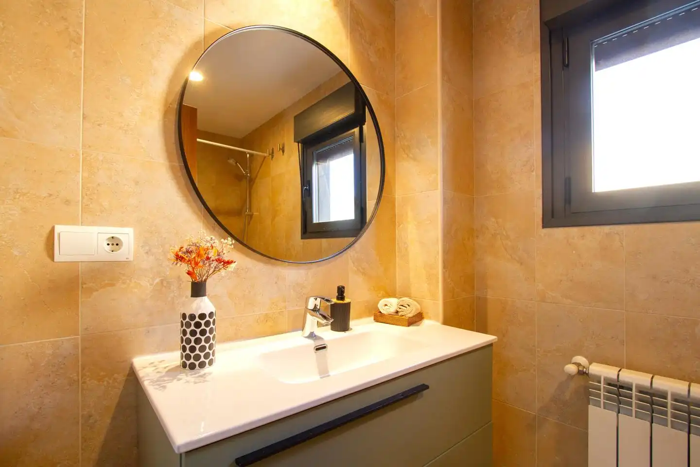 Baño de Casa o chalet en venta en Aoiz / Agoitz con Jardín privado, Terraza y Amueblado