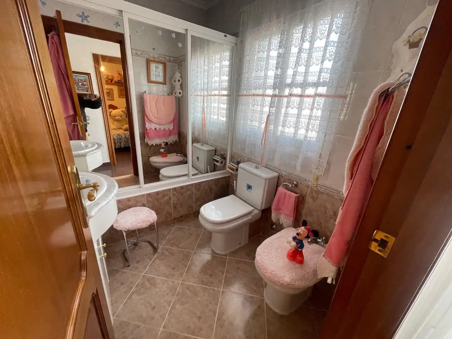 Bathroom of Detached homes for sale in Málaga  with Air Conditioner, Terrace and Balcony