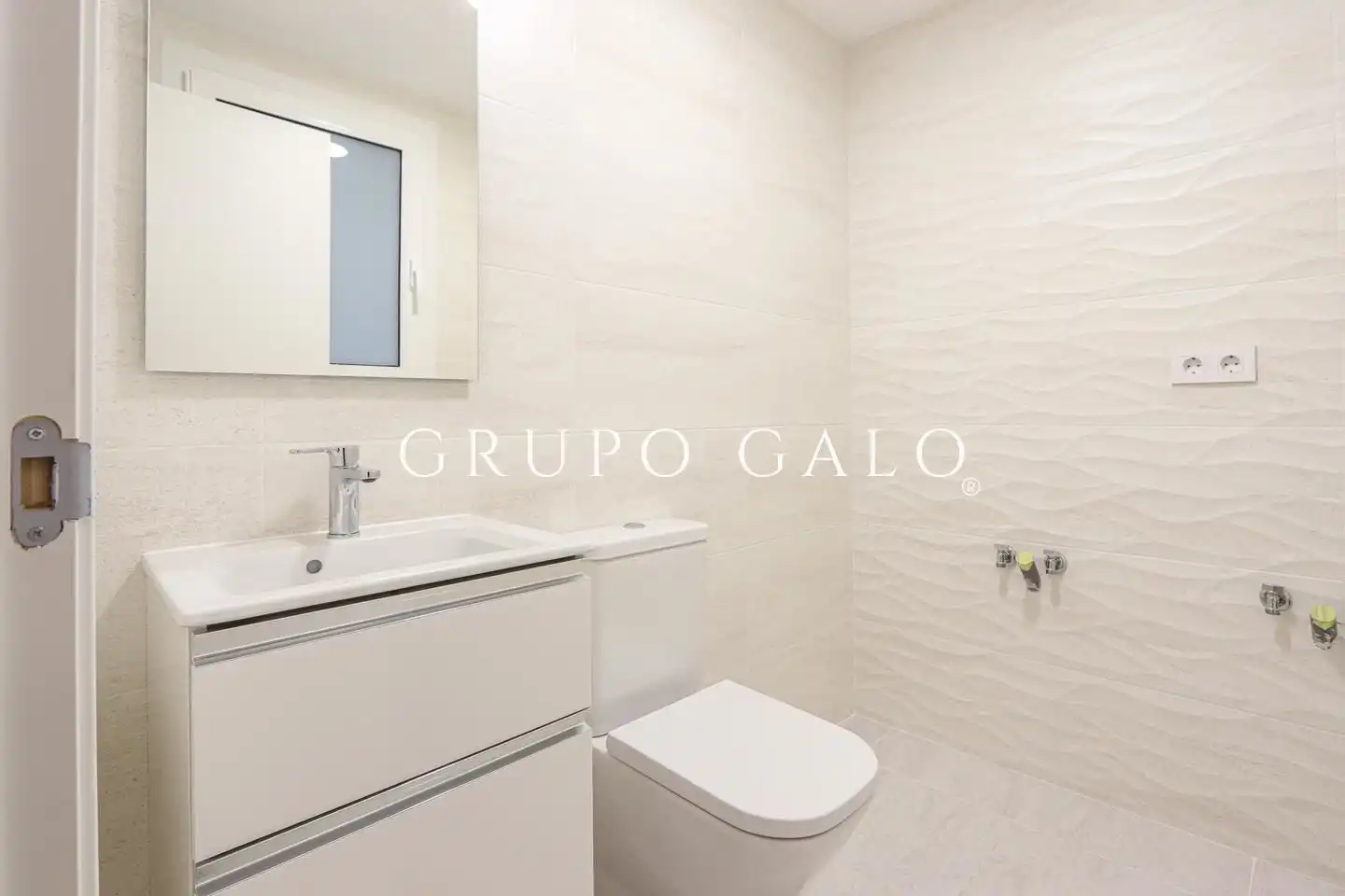 Wohnung zur Miete in Rúa de Bolivia, Plaza España - Corte Inglés