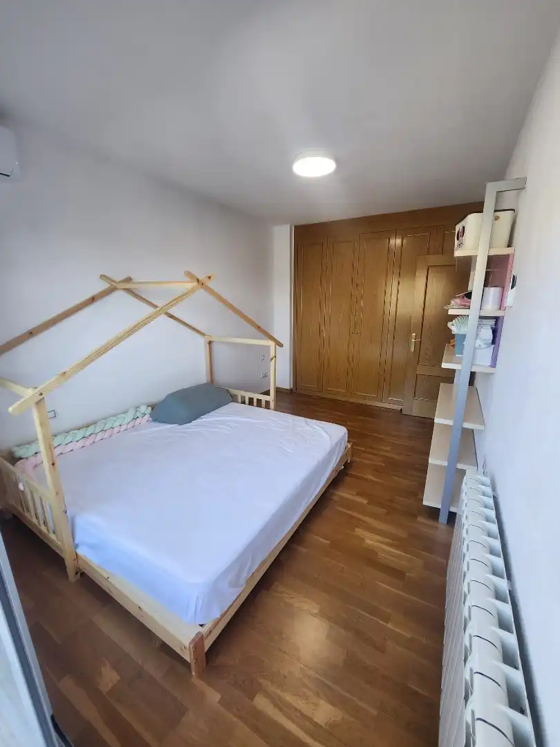 Habitación de Casa o chalet en venta en Villalbilla con Aire acondicionado, Calefacción y Jardín privado