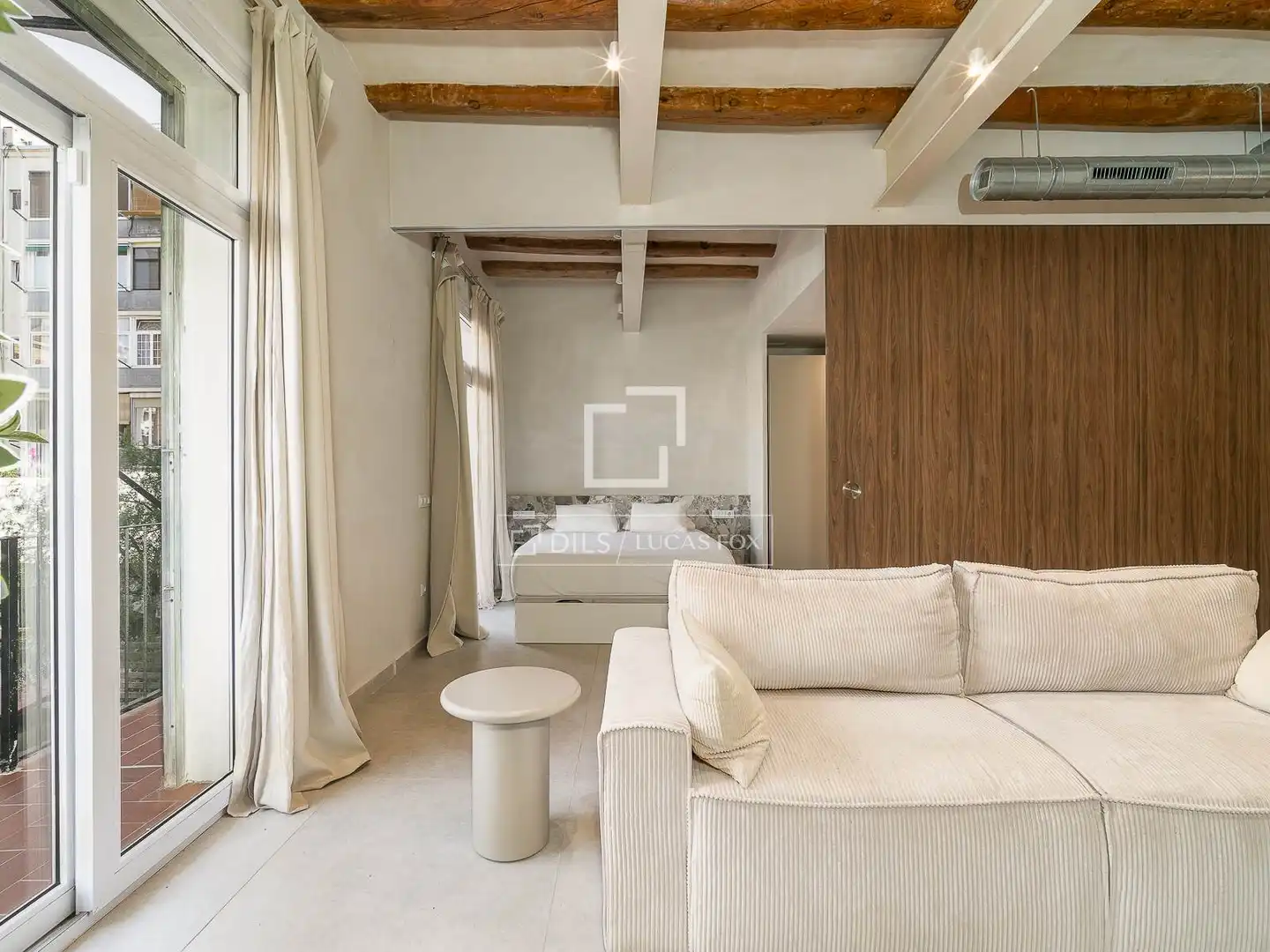 Sala de estar de Piso en venta en Barcelona con Aire acondicionado, Calefacción y Amueblado