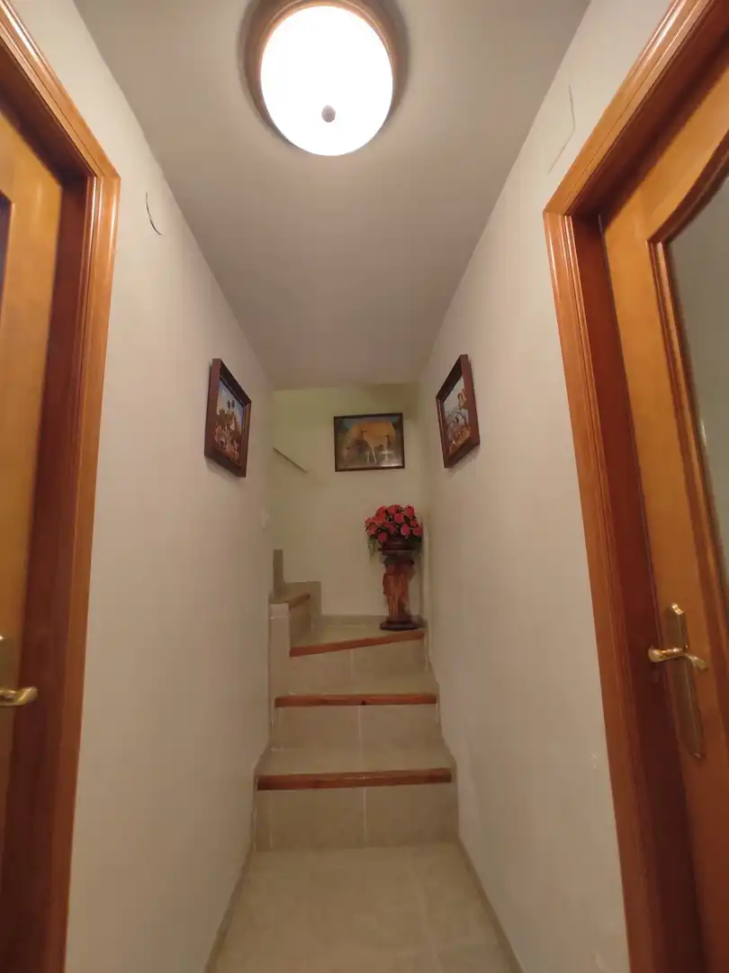 Casa adosada en venta en Enguídanos con Amueblado