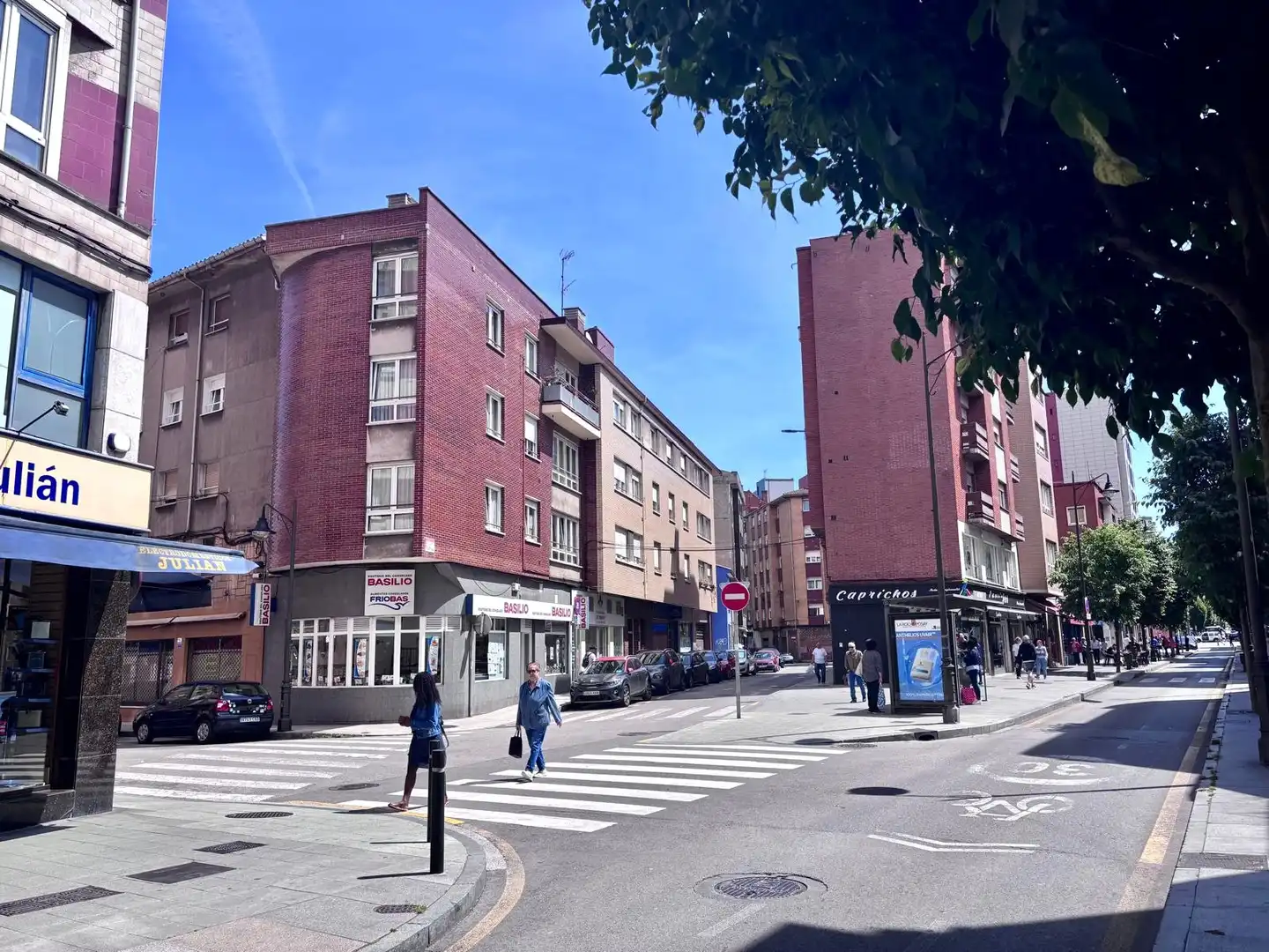 Exterior view of Flat for sale in Gijón   with Parquet flooring, Oven and Washing machine