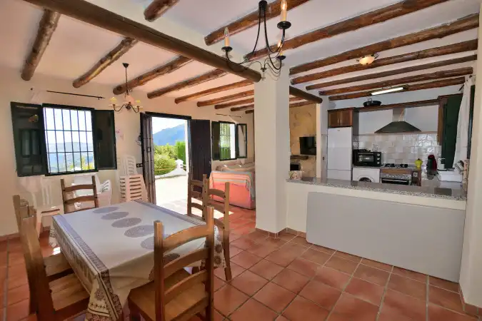Cocina de Finca rústica en venta en Zahara con Aire acondicionado, Calefacción y Jardín privado