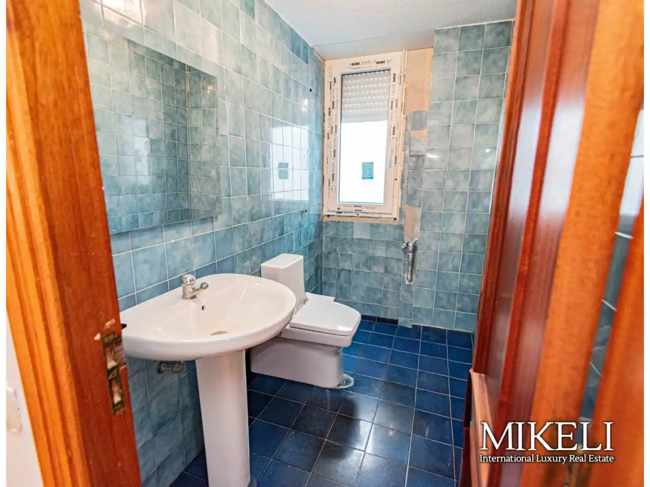 Baño de Piso en venta en Santander con Calefacción, Parquet y Amueblado