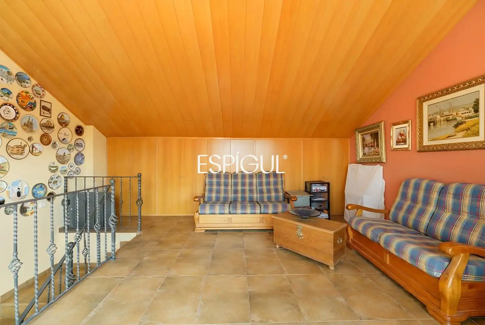 Sala d'estar de Casa adosada en venda en Premià de Mar amb Calefacció, Terrassa i Piscina